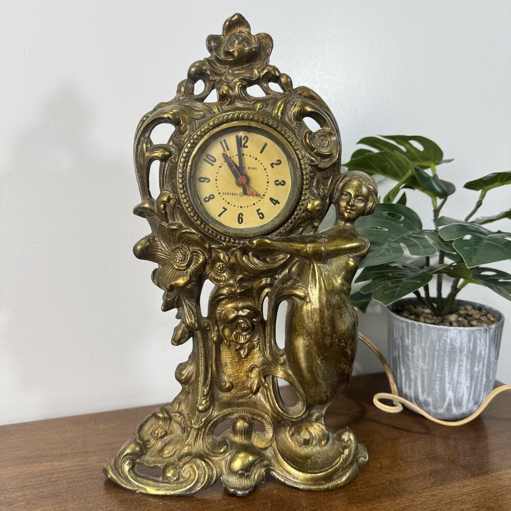 Vintage General Electric GE Art Nouveau Style Lighted Dial Electric Clock
